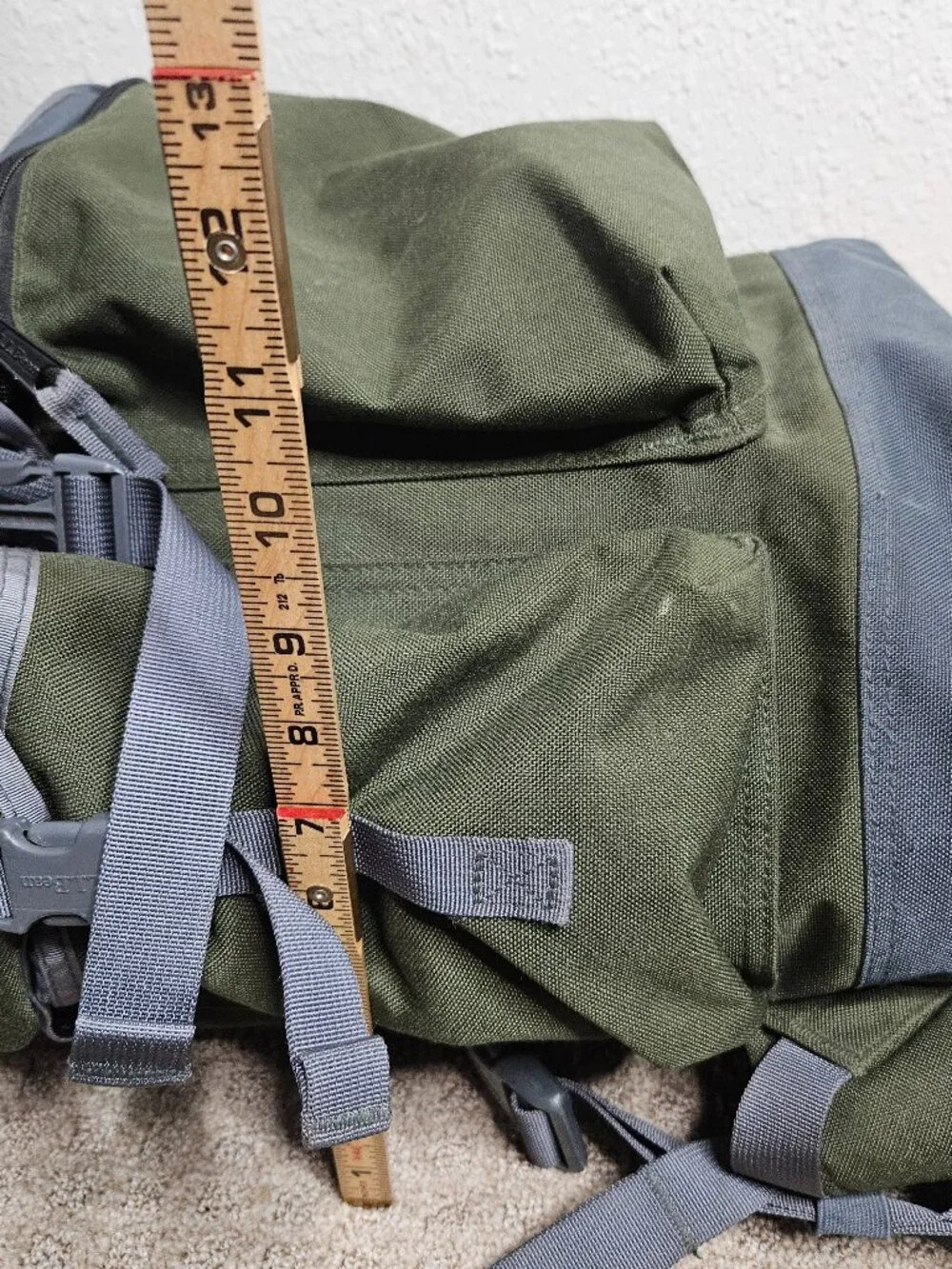 LL Bean Continental Rucksack Backpack Army Green Hiking Travel Gorpcore Outdoors